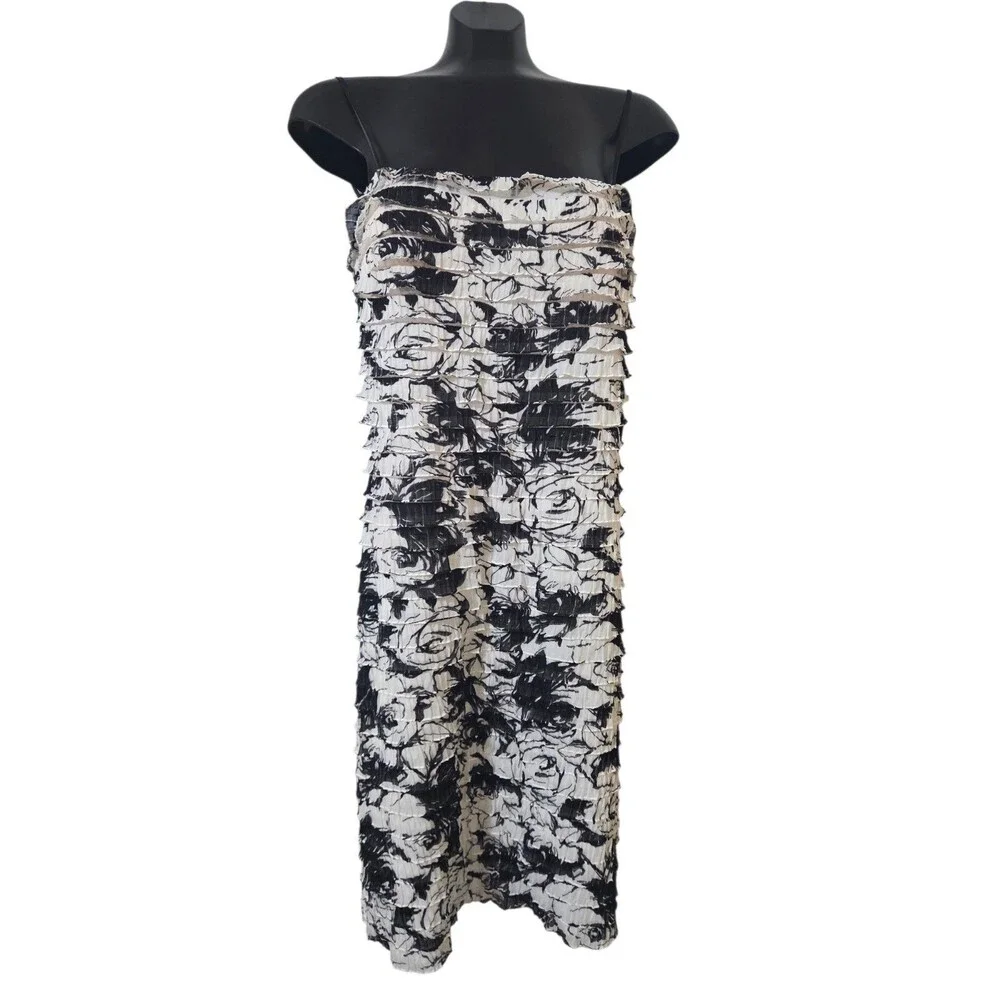 NWT JS Collection Black White Paneled Floral Bodycon Mini Dress Women's 10 E17.1 - Picture 1 of 12